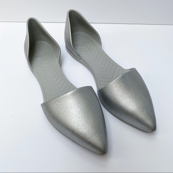Native Audrey d’Orsay Silver Pointy Toe Flats US10